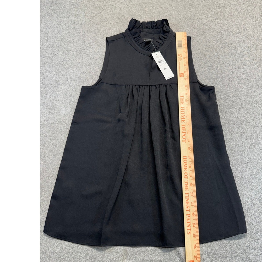 Ann Taylor Ruffle Neck Blouse Women XS Black Sleeveless Keyhole Shell NWT Office - Picture 6 of 7